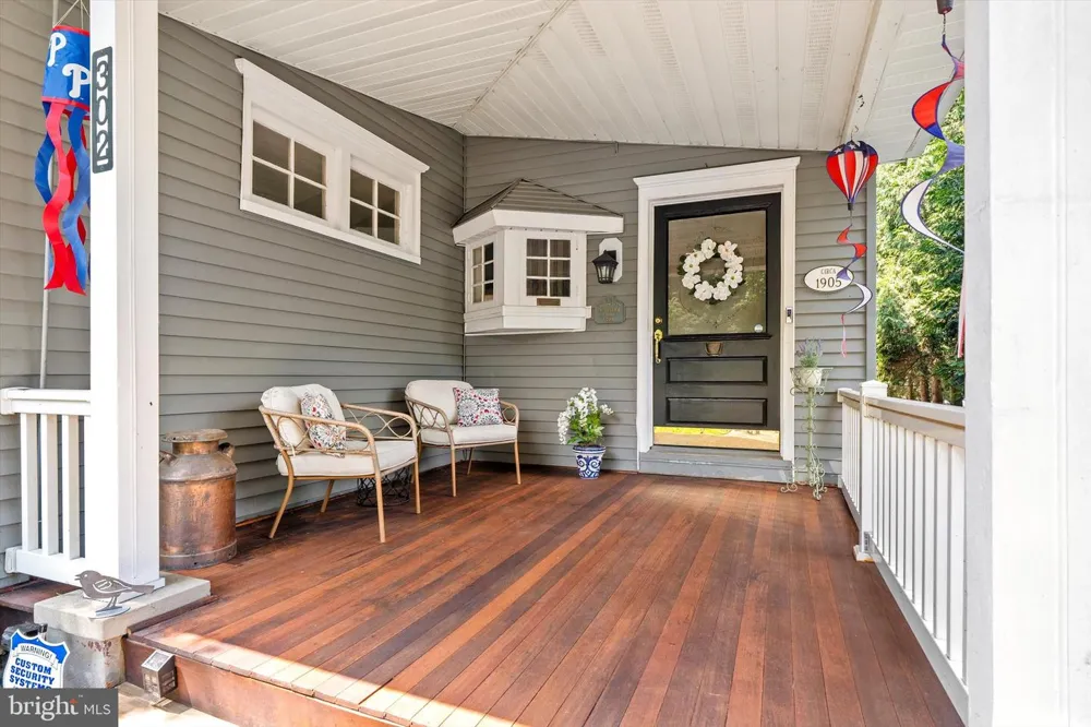 302 8TH STREET Riverton, NJ 08077