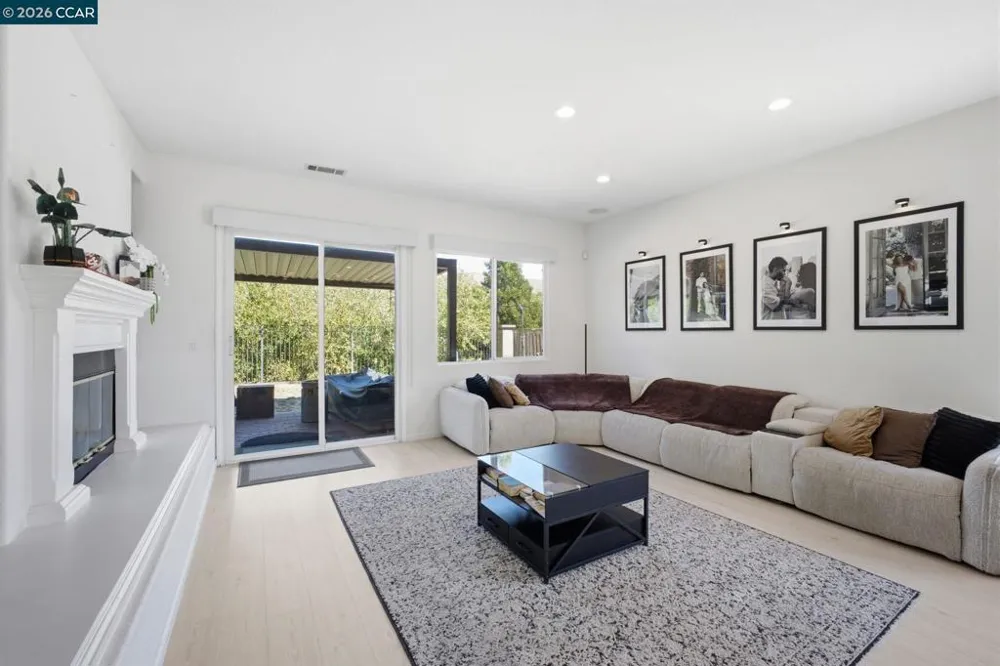 2420 Rushcreek Pl Vallejo, CA 94591