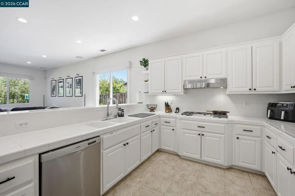 2420 Rushcreek Pl Vallejo, CA 94591