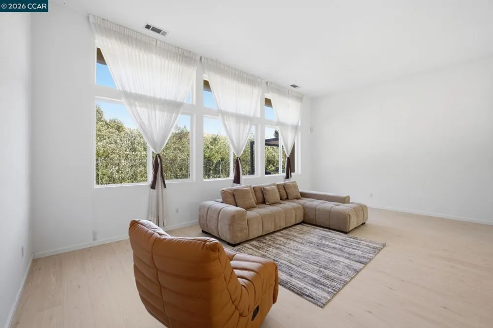 2420 Rushcreek Pl Vallejo, CA 94591
