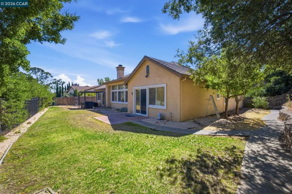 2420 Rushcreek Pl Vallejo, CA 94591
