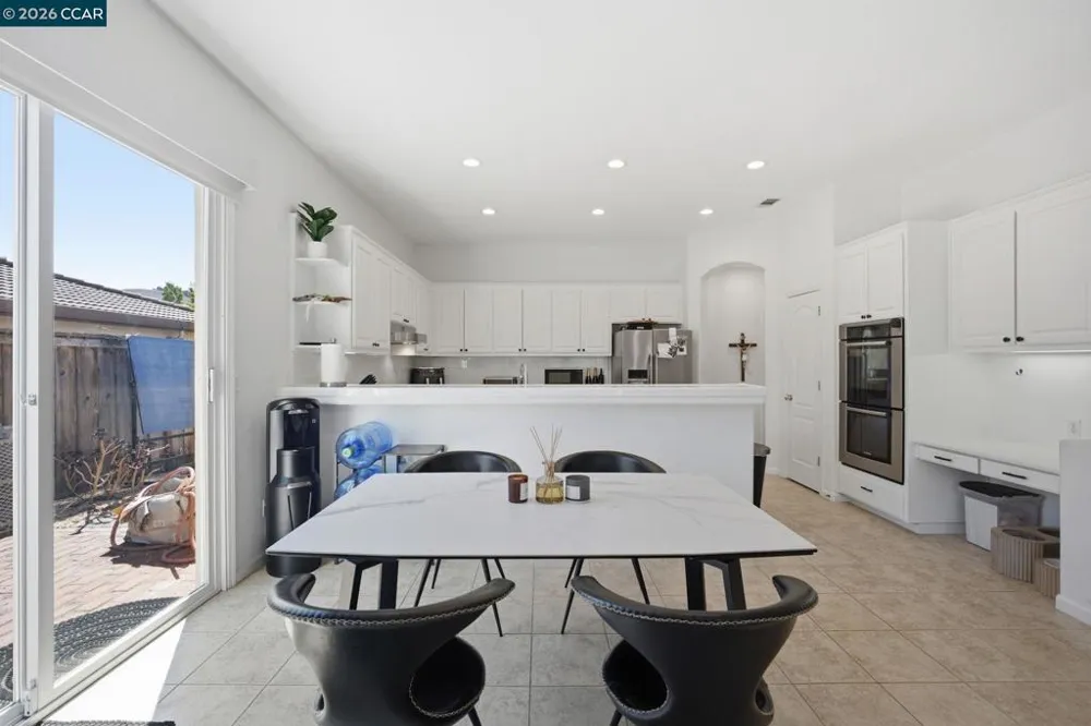 2420 Rushcreek Pl Vallejo, CA 94591