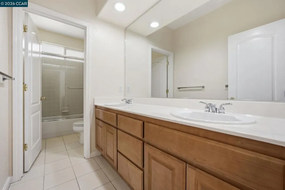 2420 Rushcreek Pl Vallejo, CA 94591