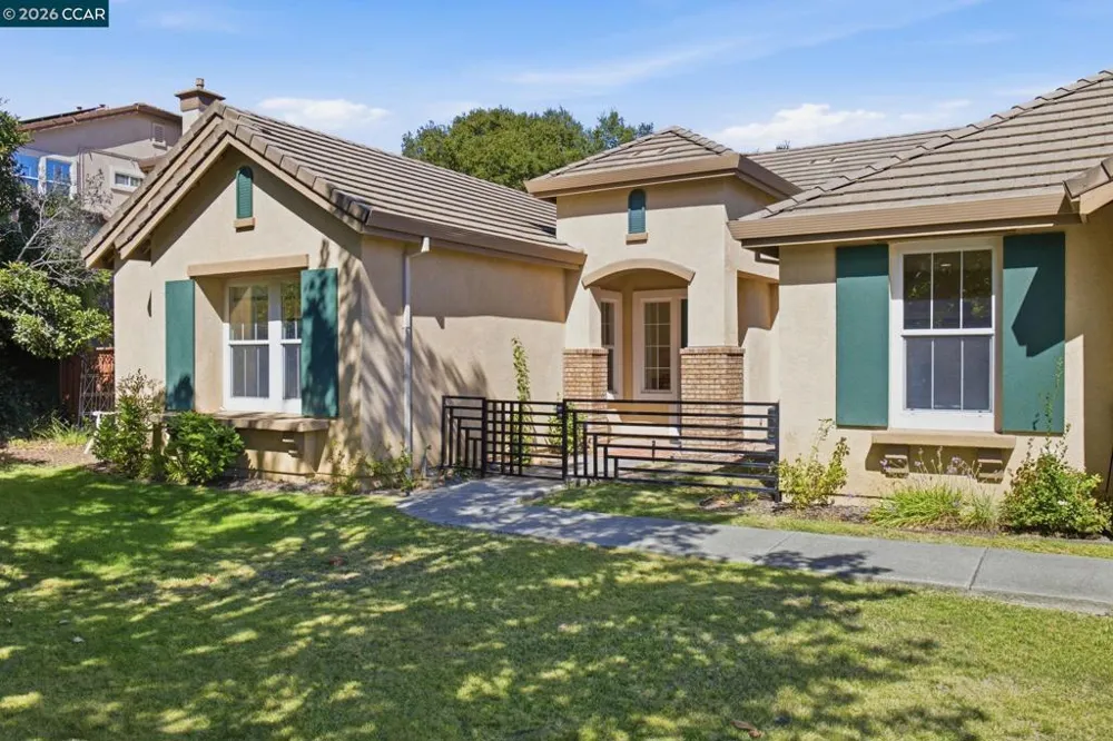 2420 Rushcreek Pl Vallejo, CA 94591