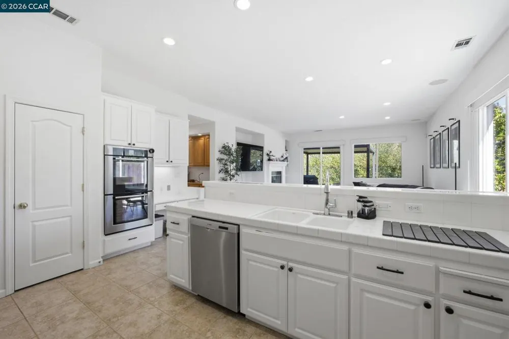 2420 Rushcreek Pl Vallejo, CA 94591