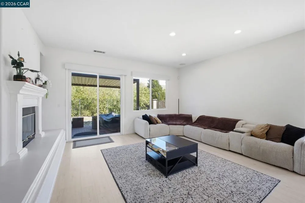2420 Rushcreek Pl Vallejo, CA 94591