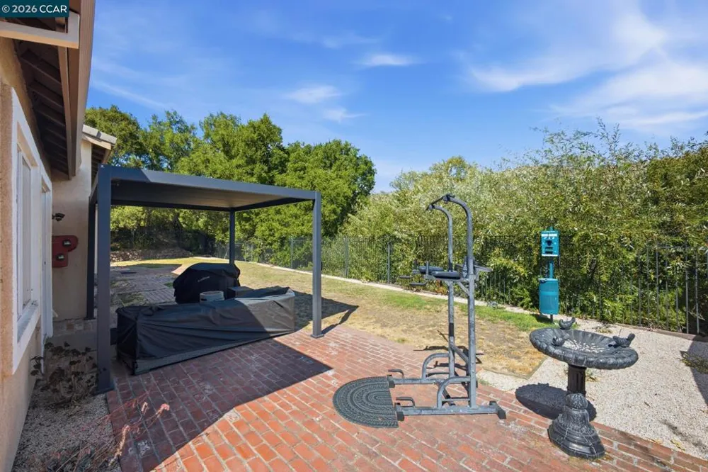 2420 Rushcreek Pl Vallejo, CA 94591