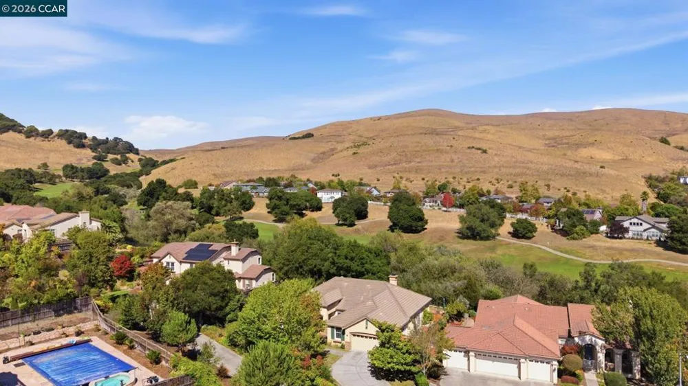 2420 Rushcreek Pl Vallejo, CA 94591