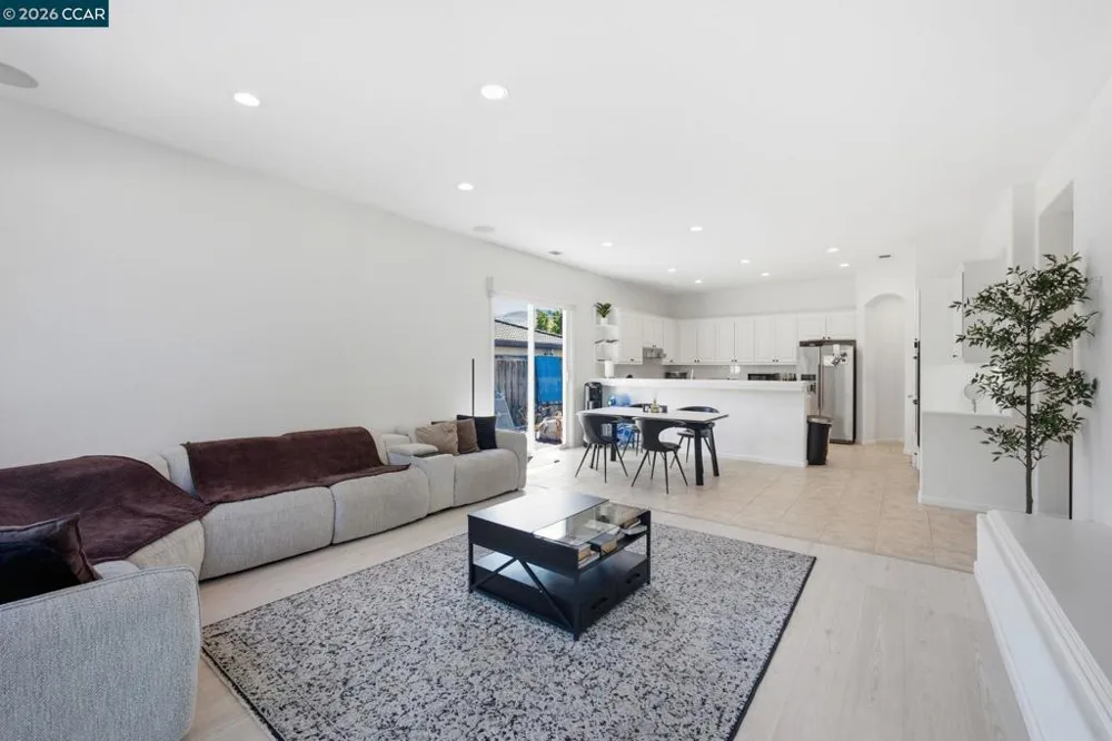 2420 Rushcreek Pl Vallejo, CA 94591