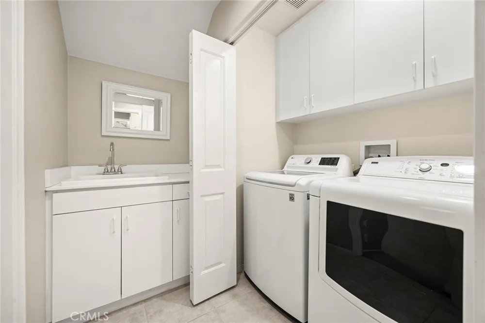 46 Whispering Pine Irvine, CA 92620