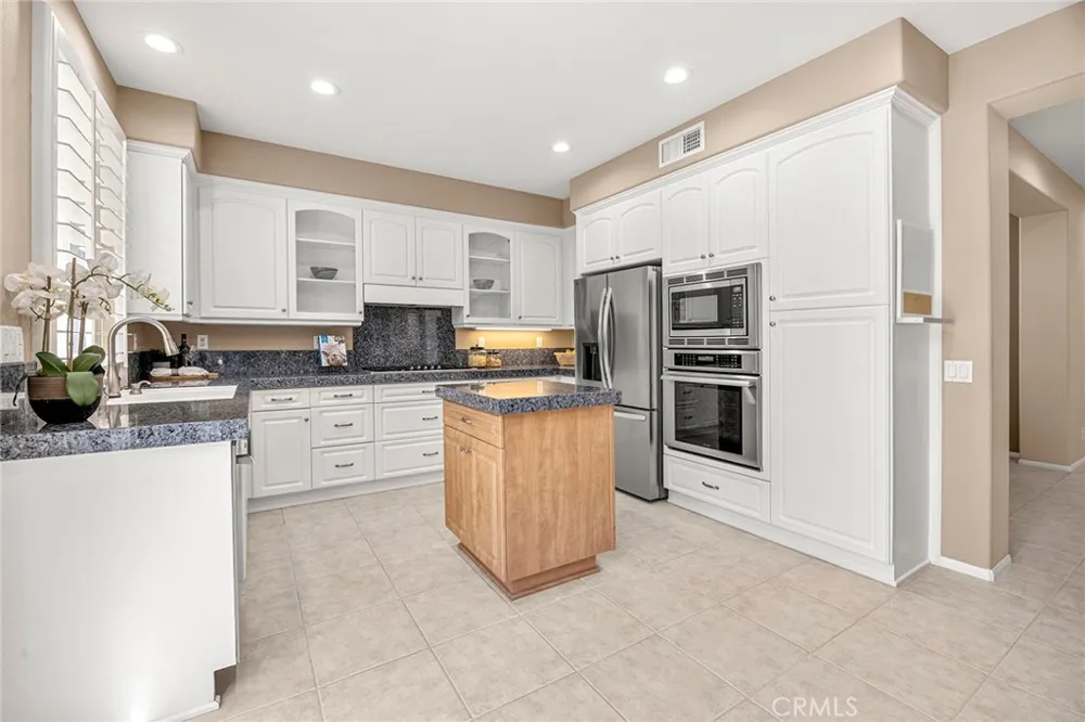 46 Whispering Pine Irvine, CA 92620