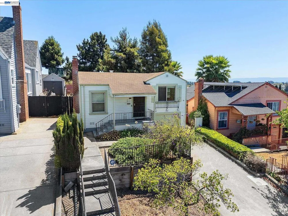2518 98Th Ave Oakland, CA 94605