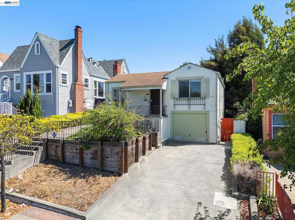2518 98Th Ave Oakland, CA 94605