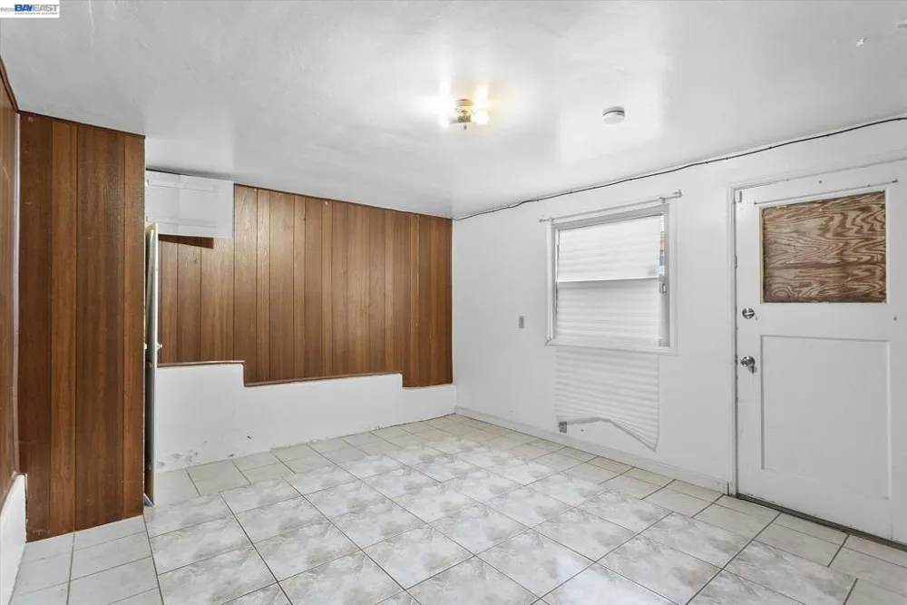2518 98Th Ave Oakland, CA 94605