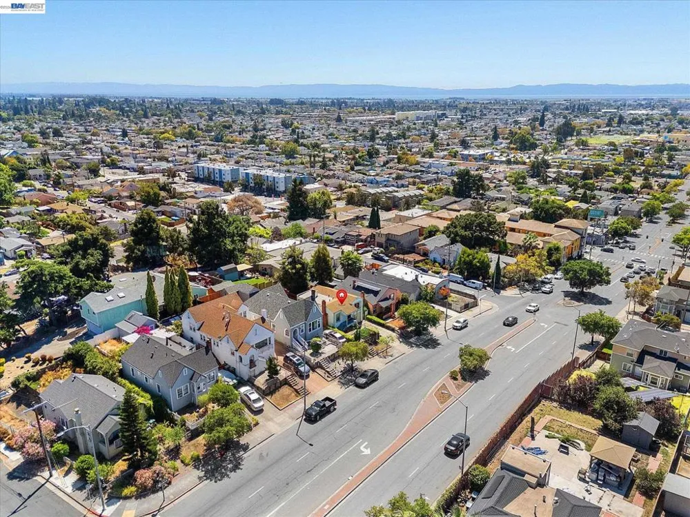 2518 98Th Ave Oakland, CA 94605