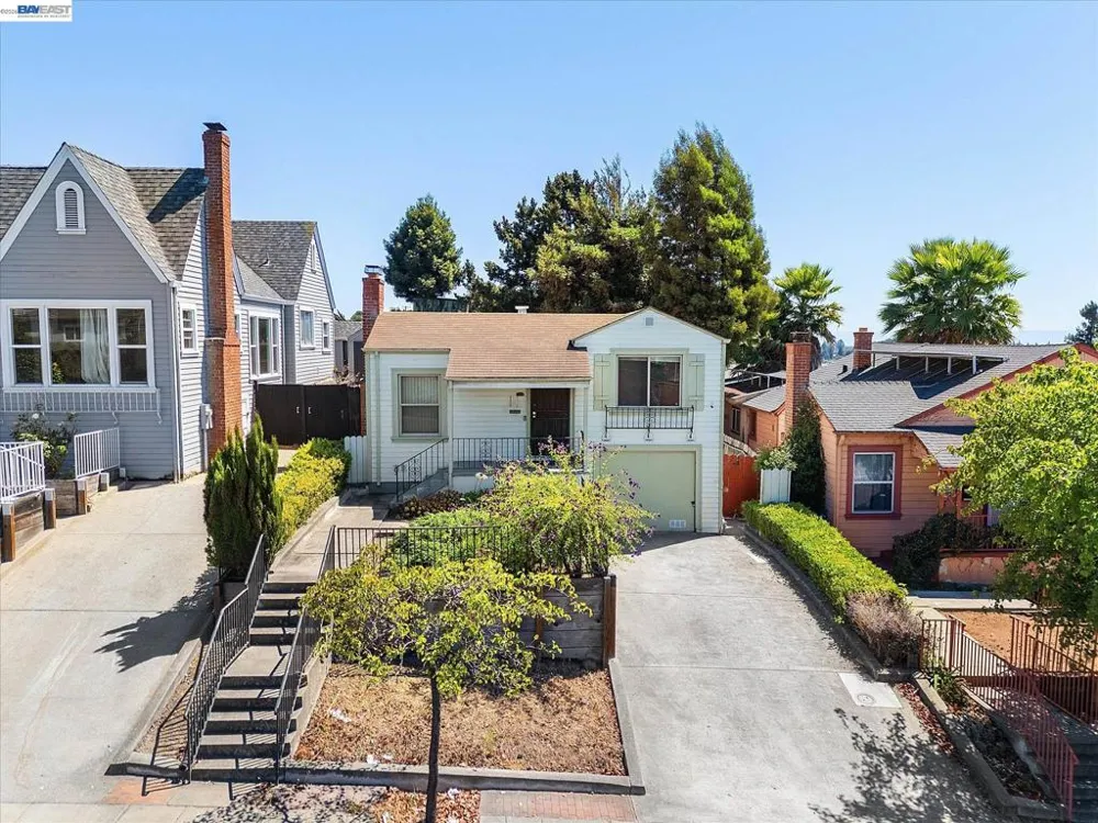 2518 98Th Ave Oakland, CA 94605