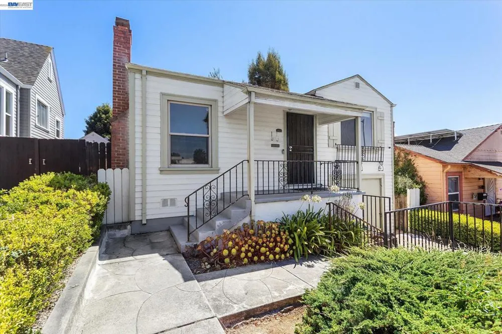 2518 98Th Ave Oakland, CA 94605