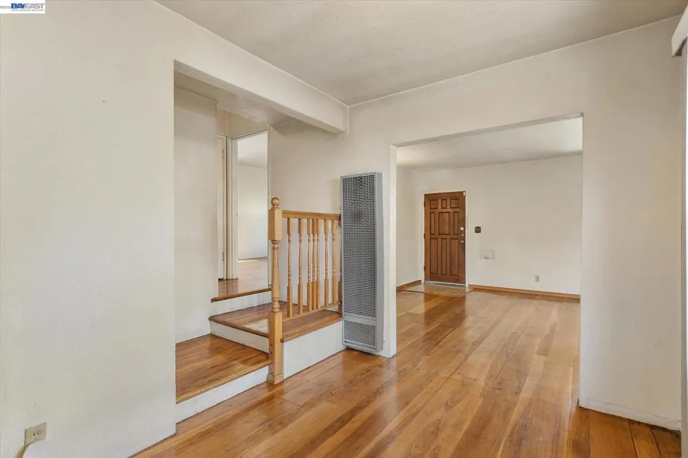 2518 98Th Ave Oakland, CA 94605