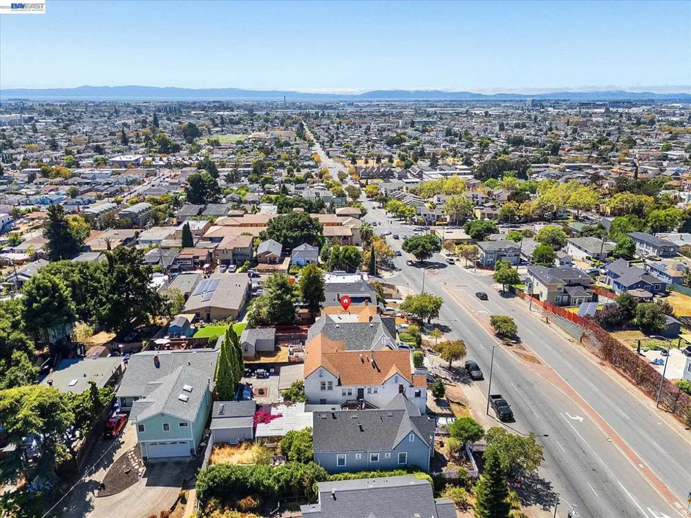 2518 98Th Ave Oakland, CA 94605