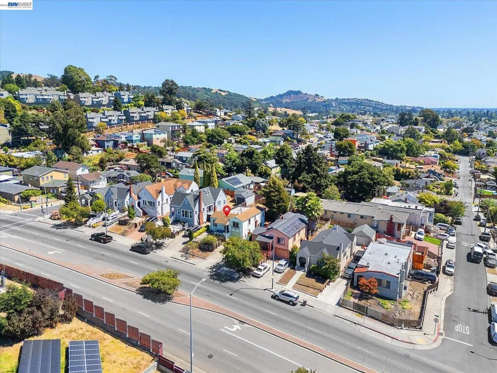 2518 98Th Ave Oakland, CA 94605