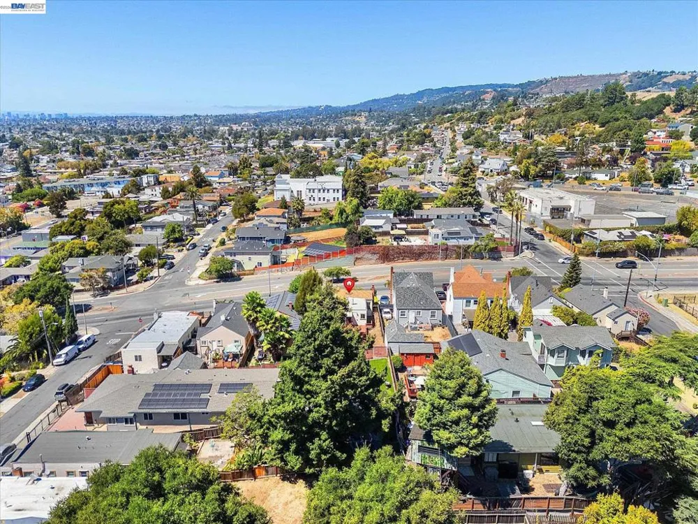 2518 98Th Ave Oakland, CA 94605