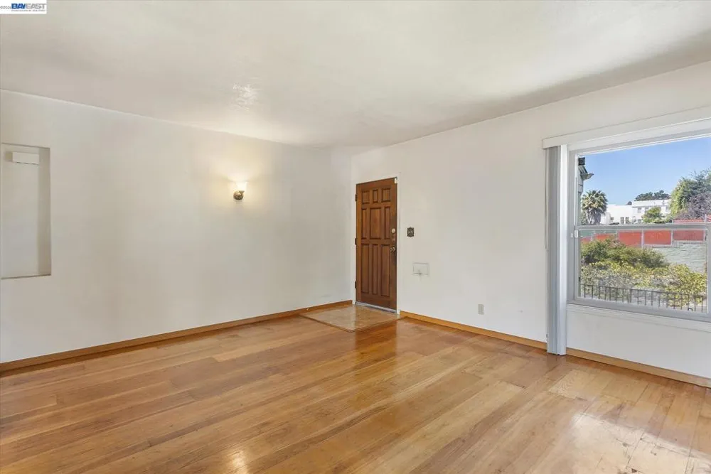 2518 98Th Ave Oakland, CA 94605