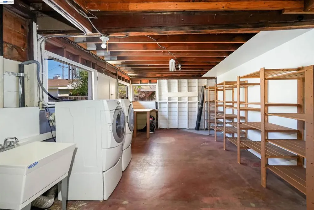 2016 Bancroft Ave San Leandro, CA 94577