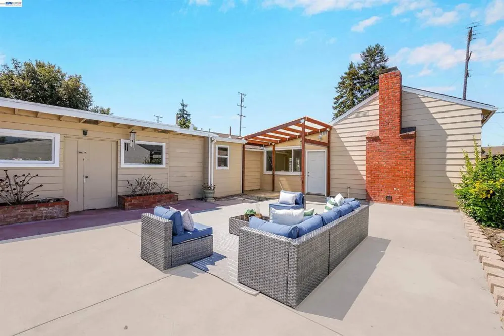 2016 Bancroft Ave San Leandro, CA 94577
