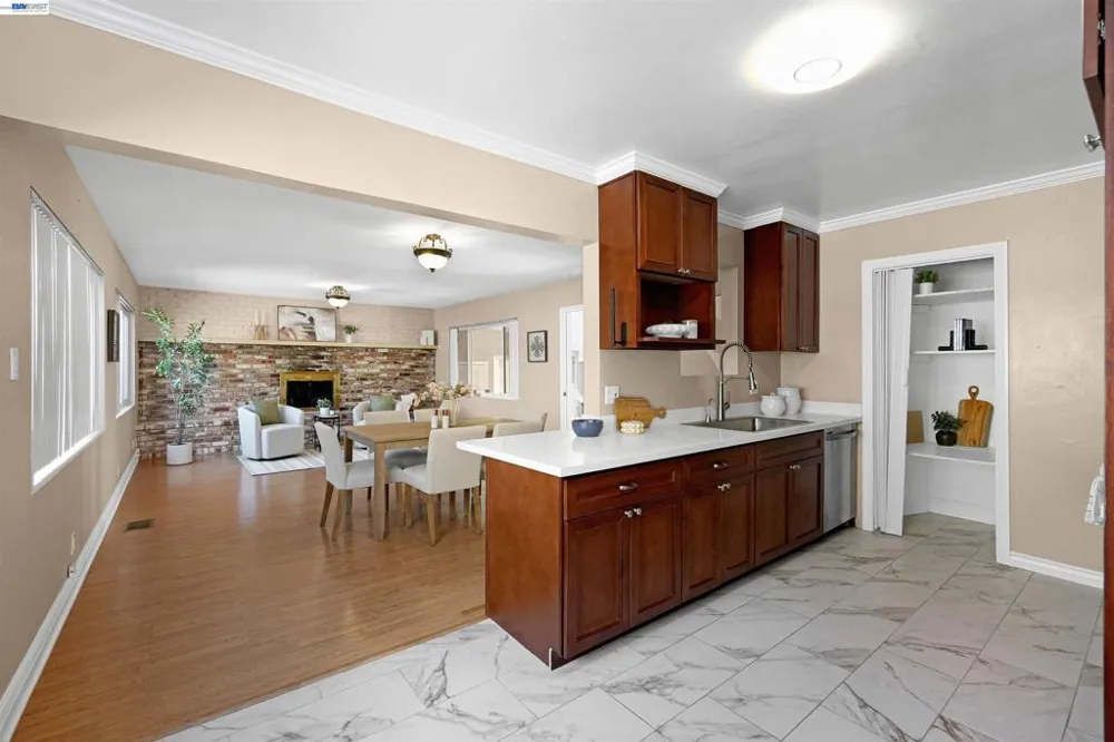 2016 Bancroft Ave San Leandro, CA 94577