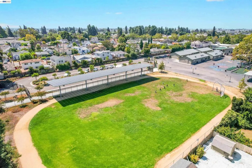 2016 Bancroft Ave San Leandro, CA 94577