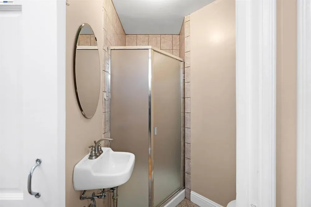 2016 Bancroft Ave San Leandro, CA 94577