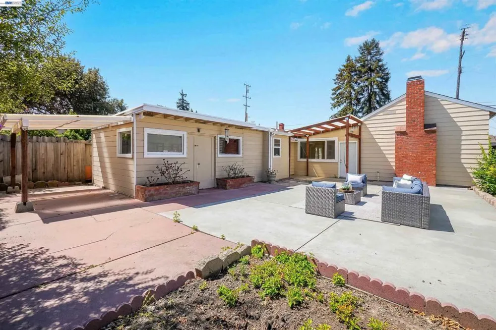 2016 Bancroft Ave San Leandro, CA 94577