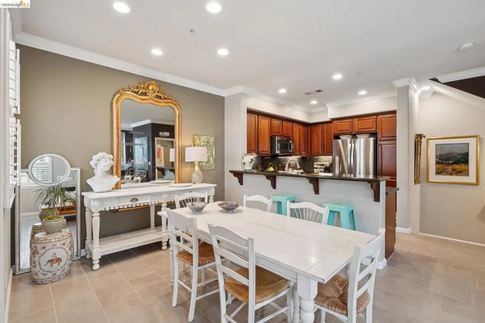 3207 Jetty Dr Richmond, CA 94804