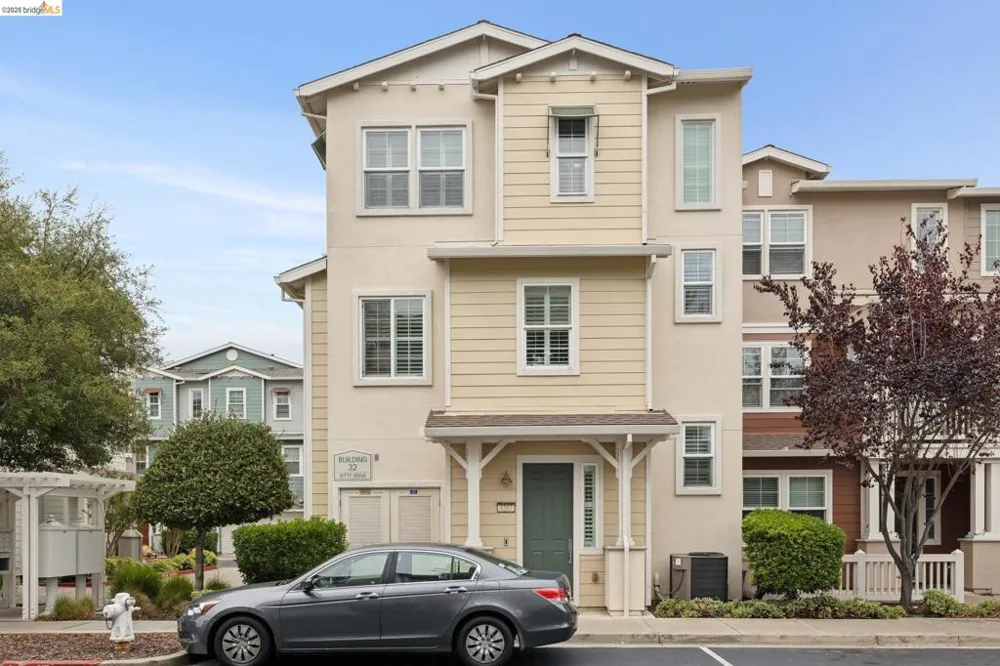 3207 Jetty Dr Richmond, CA 94804