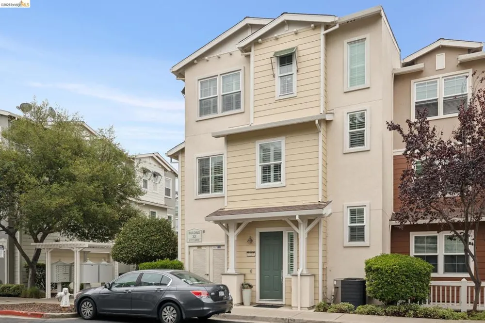 3207 Jetty Dr Richmond, CA 94804