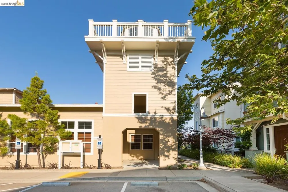 3207 Jetty Dr Richmond, CA 94804