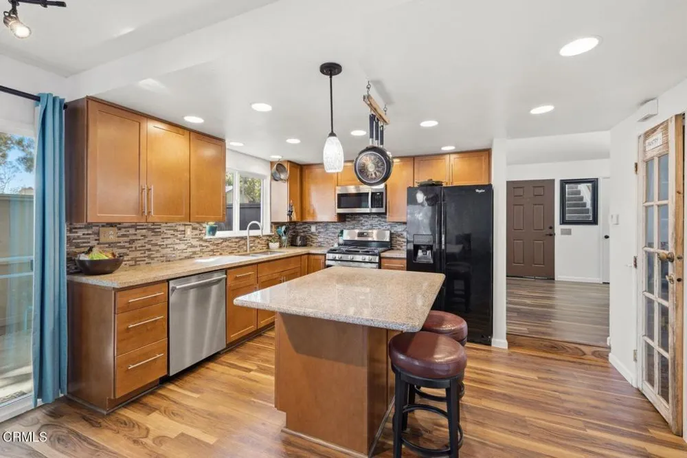1857 Montgomery Avenue Ventura, CA 93004