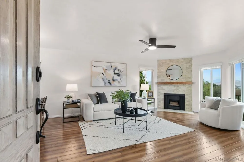 354 Travelodge Drive El Cajon, CA 92020
