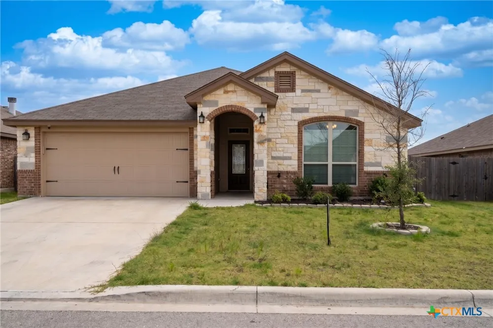 900 Clanton Cove Killeen, TX 76542