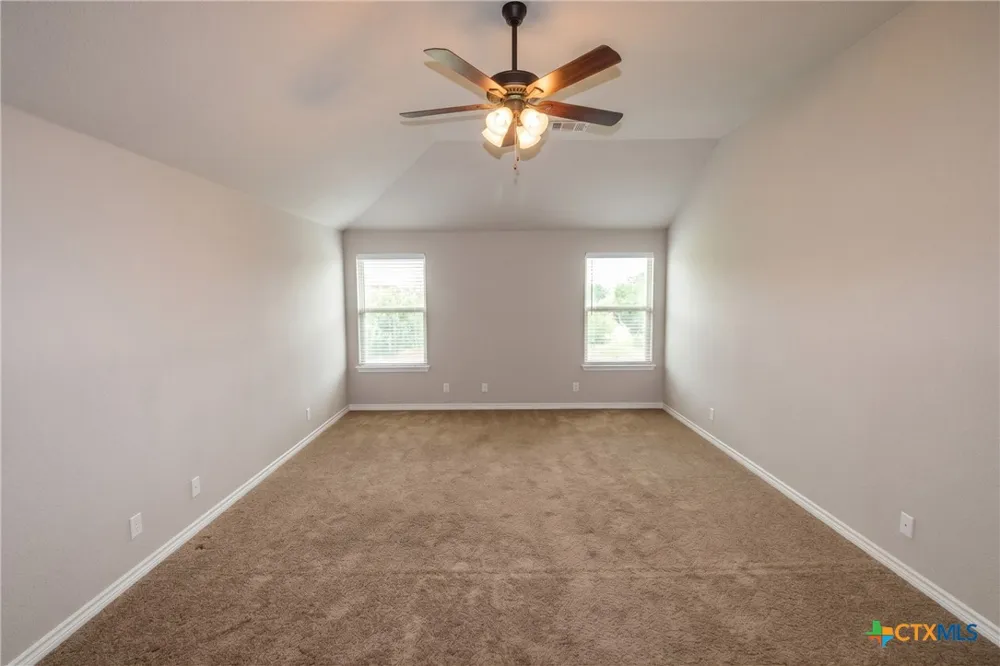900 Clanton Cove Killeen, TX 76542