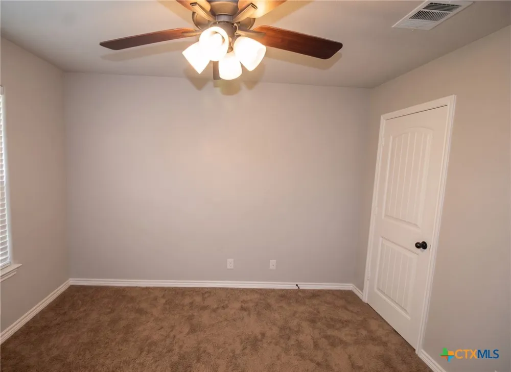 900 Clanton Cove Killeen, TX 76542