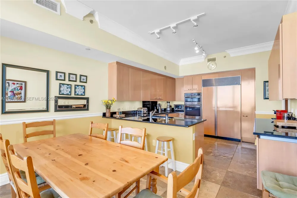 791 Crandon Blvd #PH04 Key Biscayne, FL 33149