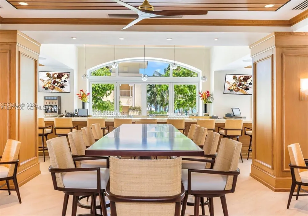 791 Crandon Blvd #PH04 Key Biscayne, FL 33149