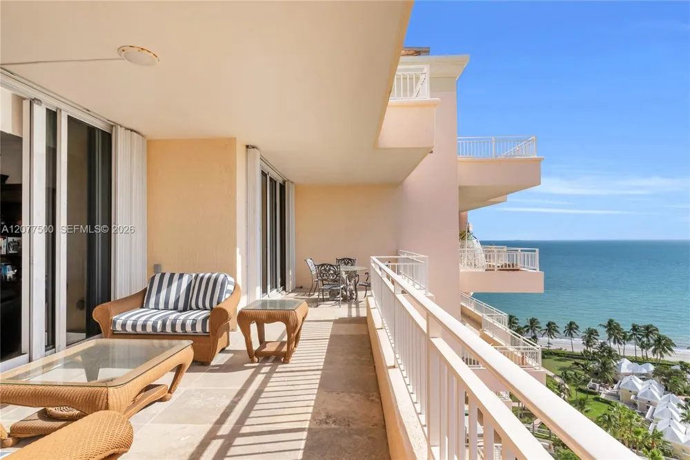 791 Crandon Blvd #PH04 Key Biscayne, FL 33149