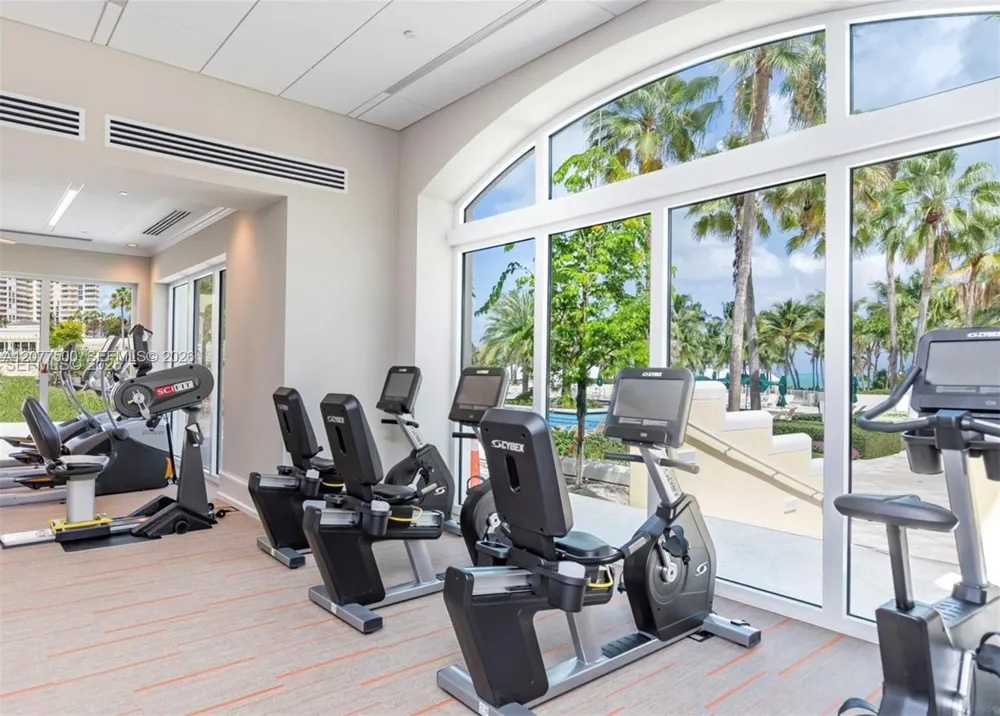 791 Crandon Blvd #PH04 Key Biscayne, FL 33149