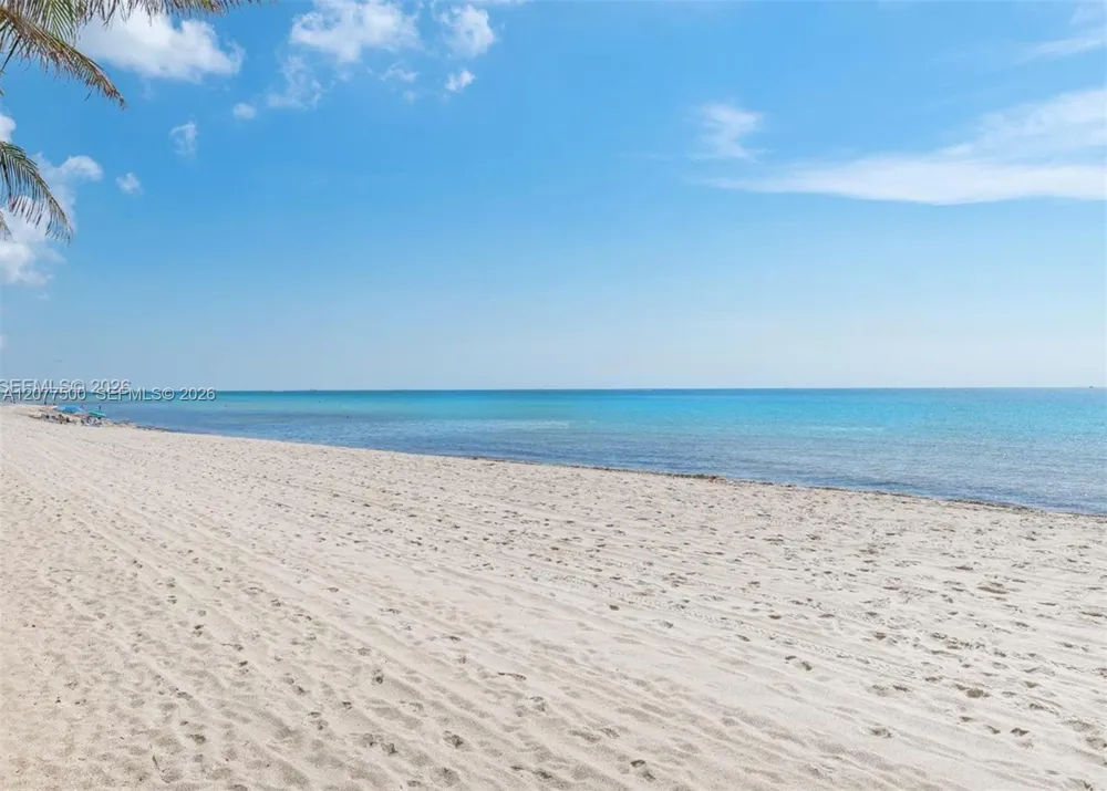 791 Crandon Blvd #PH04 Key Biscayne, FL 33149