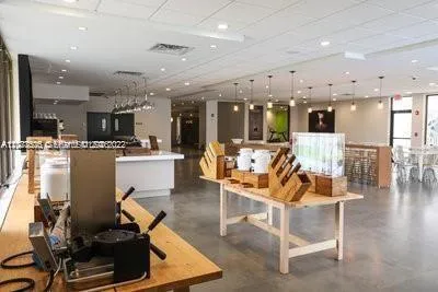 5367 W IRLO BRONSON HWY #2-200 Kissimmee, FL 34746