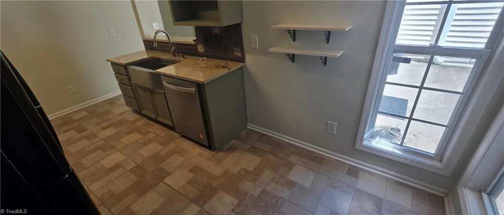 5982 Fox Ridge Lane Winston-Salem, NC 27104