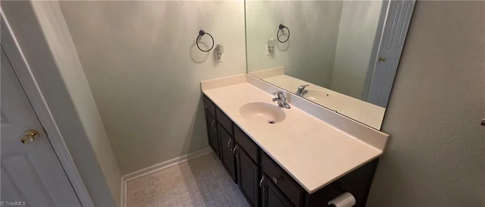 5982 Fox Ridge Lane Winston-Salem, NC 27104