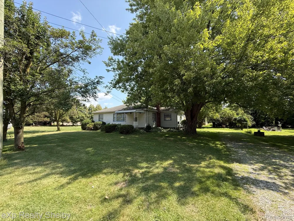 47164 North Avenue Macomb Township, MI 48042